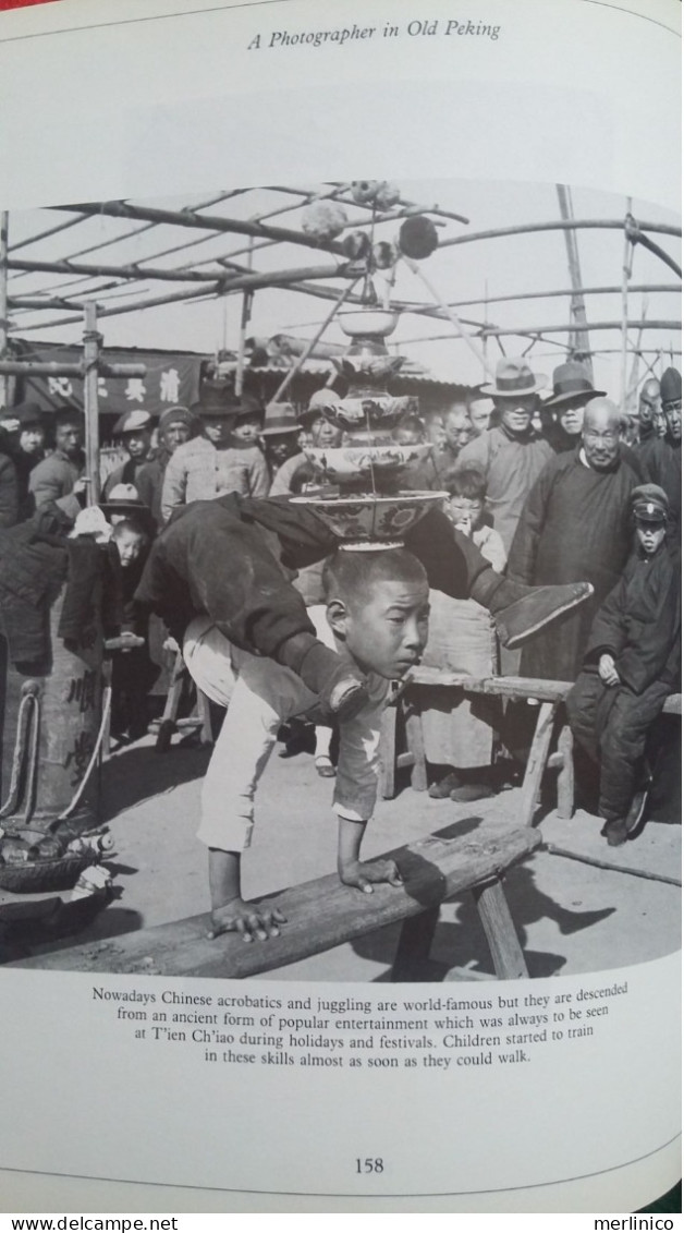 A Photograper In Old Peking, Hedda Morisson - Photographie