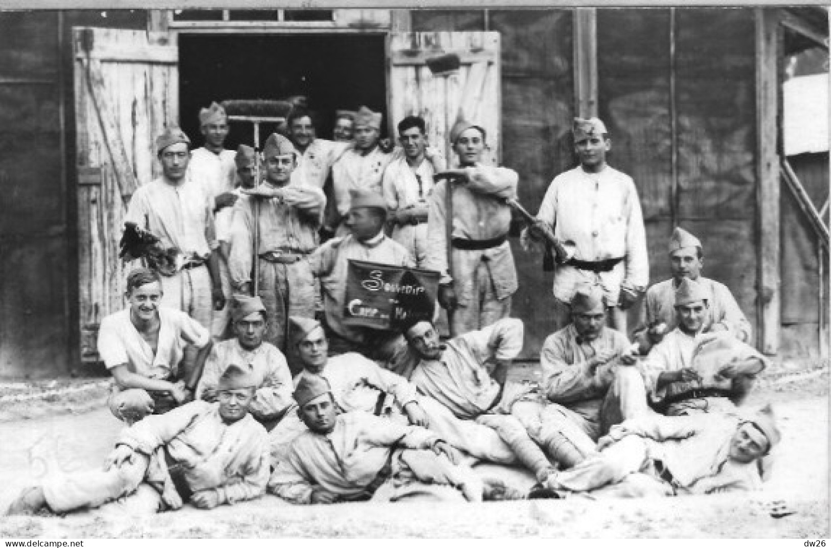 Groupe De Militaires En Pause - Souvenir Du Camp De Mailly - Carte-photo Non Circulée - Personnages