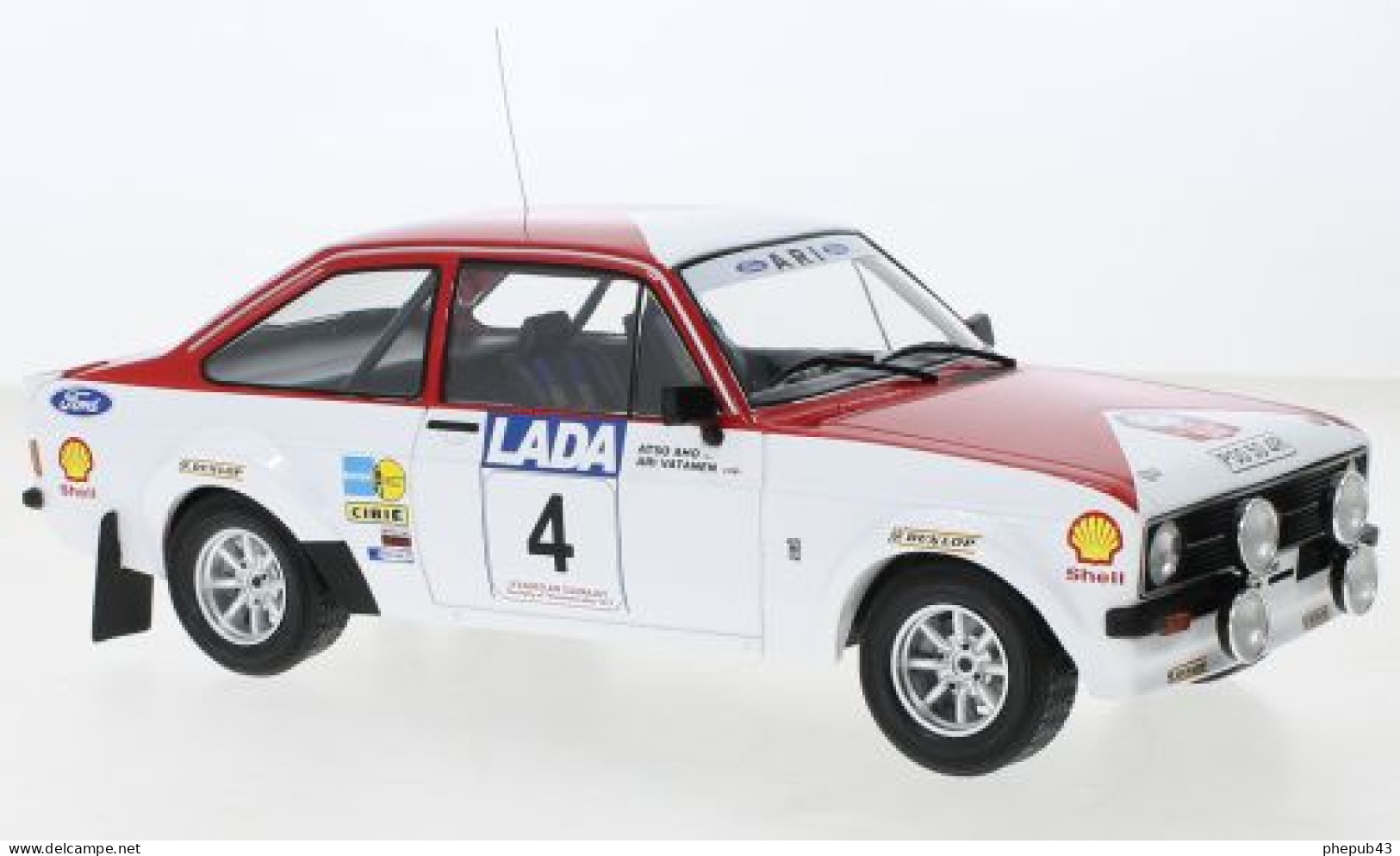 Ford Escort MK II RS 1800 - Marlboro - Ari Vatanen/A. Aho - 1000 Lakes 1977 #4 - Ixo (1:18) - Ixo