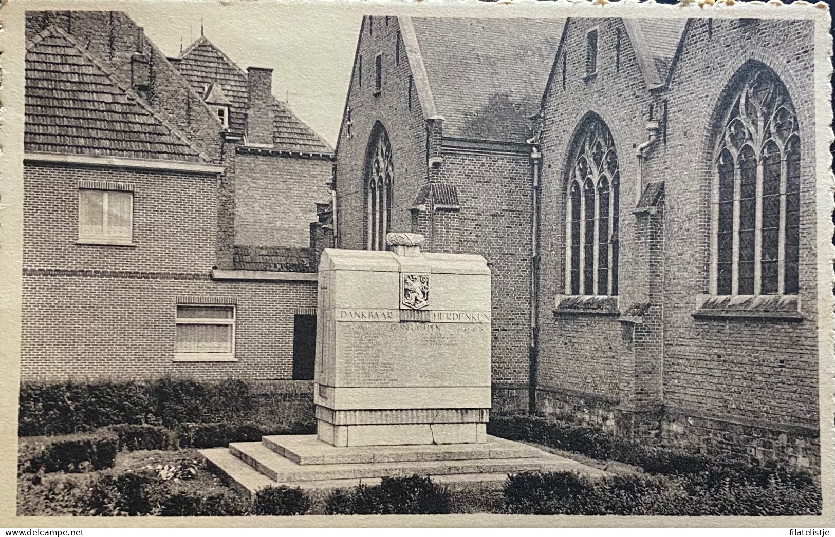 Beervelde Monument Aan De Gesneuvelden En Opgeëisten 14/18 En 40/45 - Lochristi