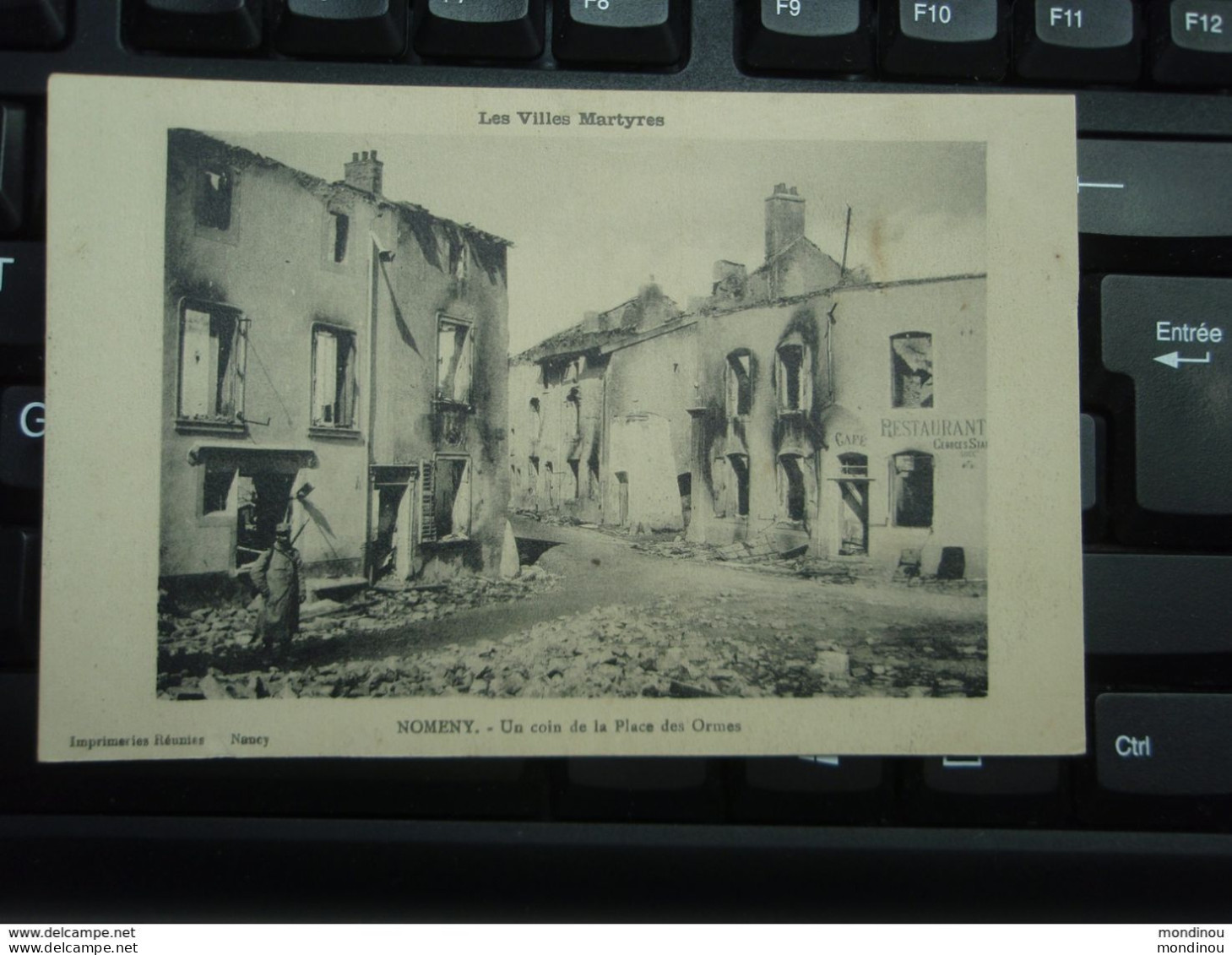 Cpa NOMENY Un Coin De La Place Des Ormes. 1915 Ecrite Localité  : Angoulême - Nomeny