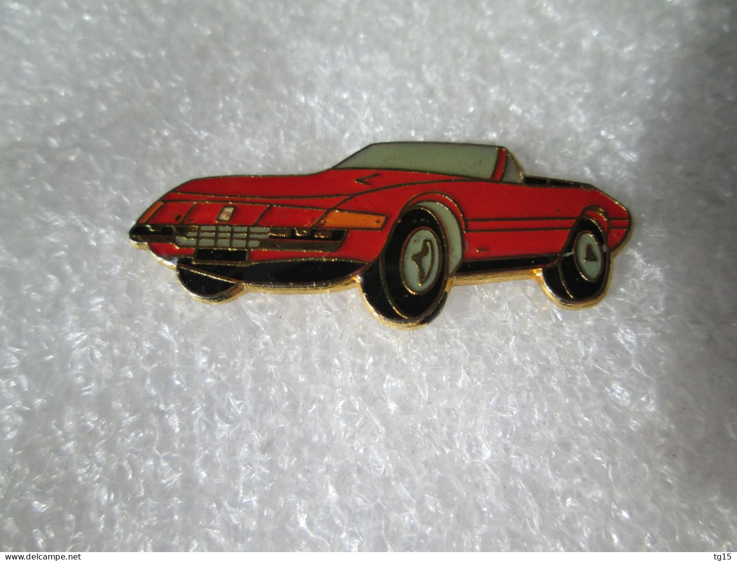 PIN'S    FERRARI  365 GTB 4  DAYTONA  CABRIOLET - Ferrari