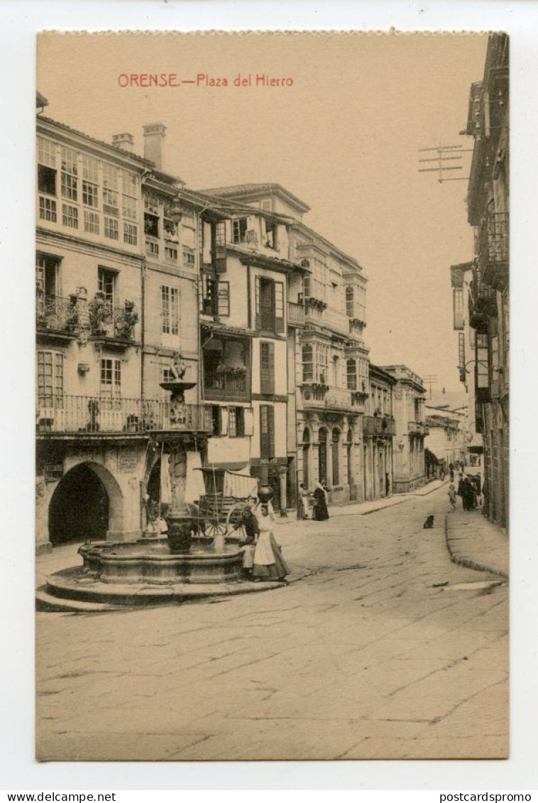 ORENSE, Galicia - Plaza Del Hierro  ( 2 Scans ) - Orense