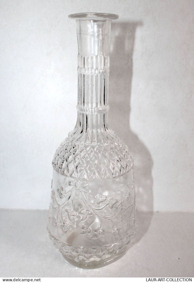 JOLIE ANCIENNE CARAFE BOUTEILLE EN VERRE MOULÉ MOTIF FLORAL FLEUR VINTAGE H:23cm / ART DE LA TABLE (2501.8) - Karaffen