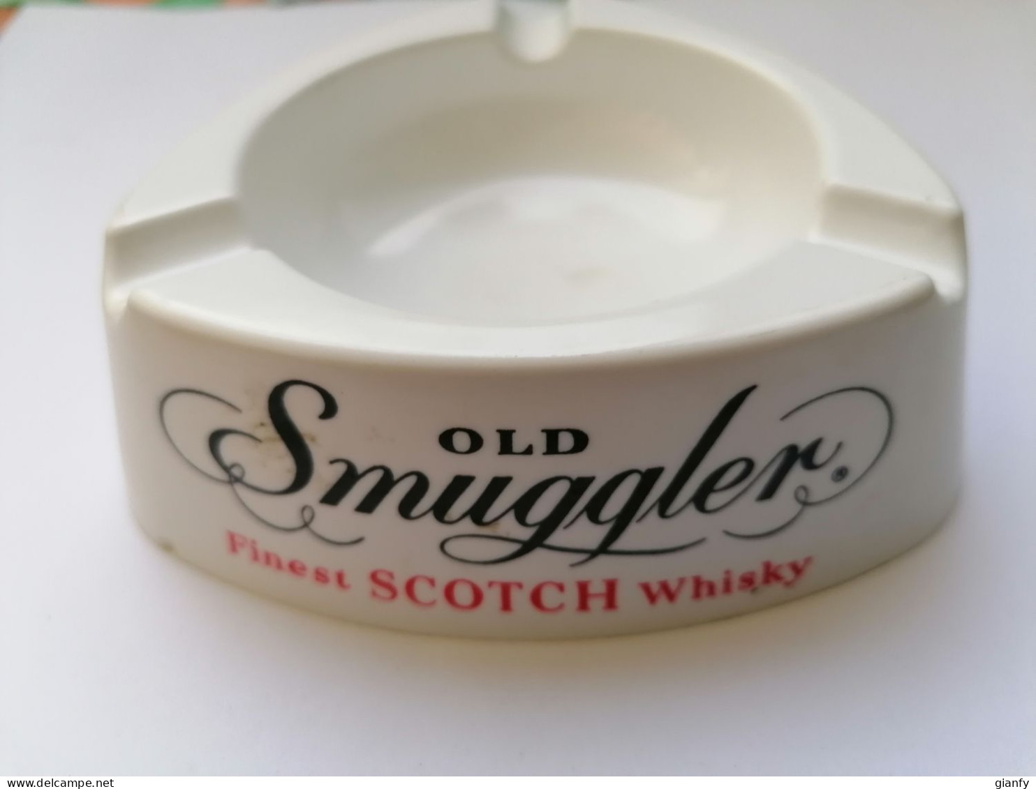 POSACENERE IN MELAMINA "OLD SMUGGLER FINEST SCOTCH WHISKY" DESIGN MEBEL - Altri & Non Classificati