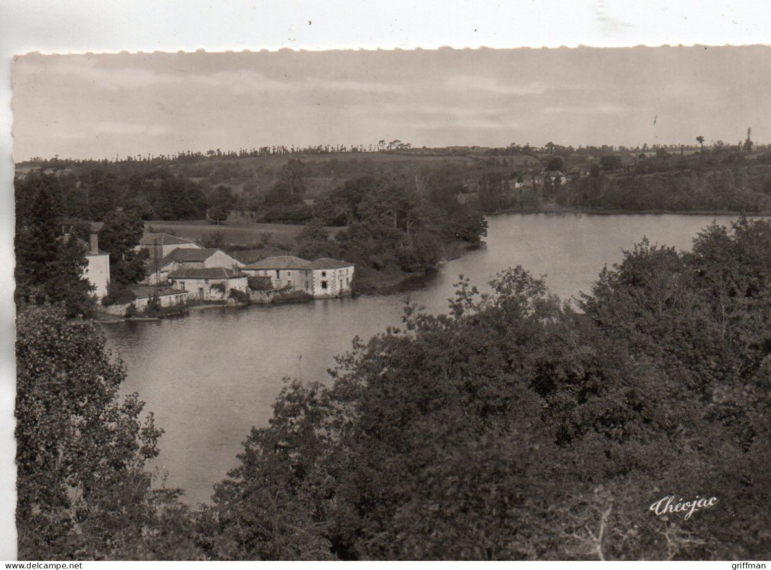 AVAILLES LIMOUZINE LE MOULIN CORDIER AU FOND L'ANCIENNE DEMEURE DU SEIGNEUR PHILIPPE DE LA BELLETIERE CPSM GM TBE - Availles Limouzine