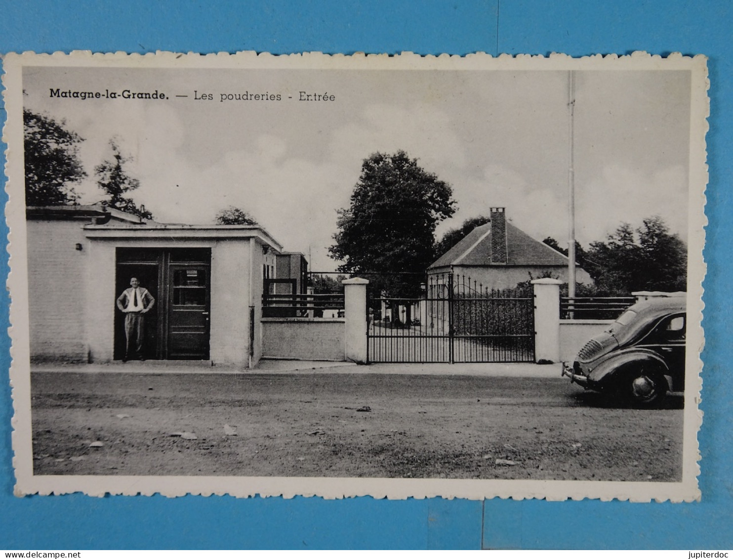 Matagne-la-Grande Les Poudreries Entrée - Doische