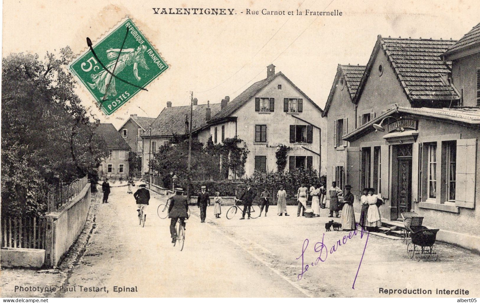 25 - Valentigney - Rue Carnot Et La Fraternelle - Belle Animation - Valentigney