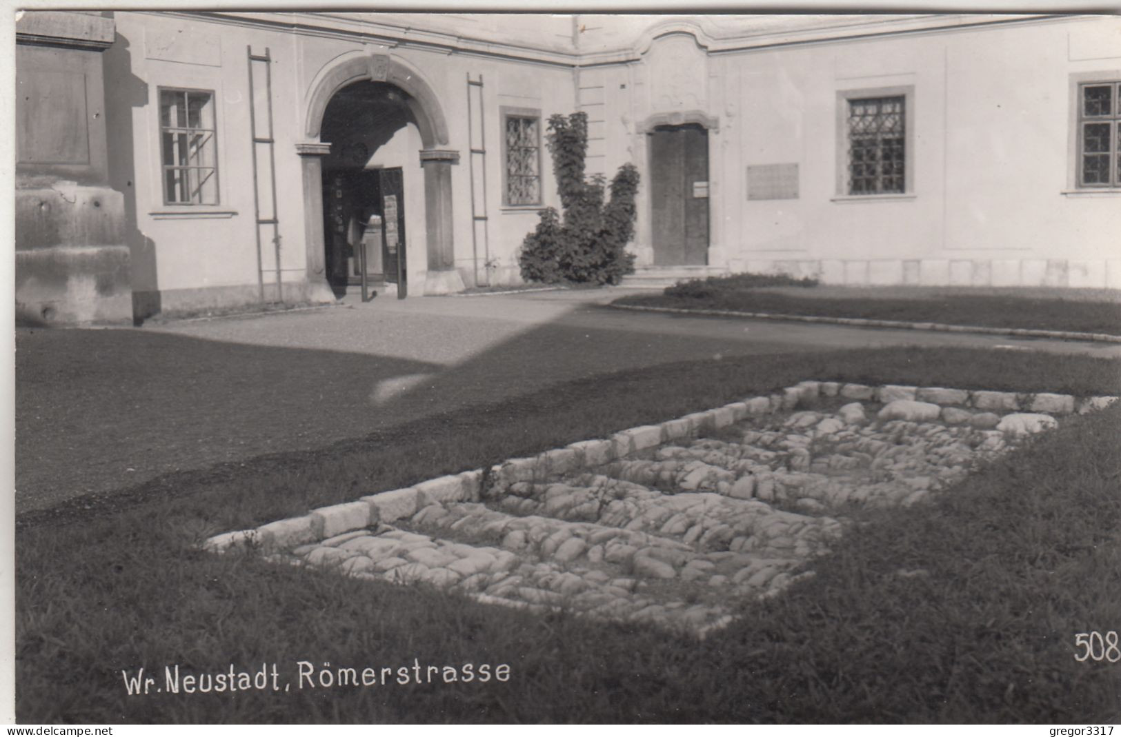 C8222) WIENER NEUSTADT - RÖMERSTRASSE - Tolle S/W AK - - Wiener Neustadt