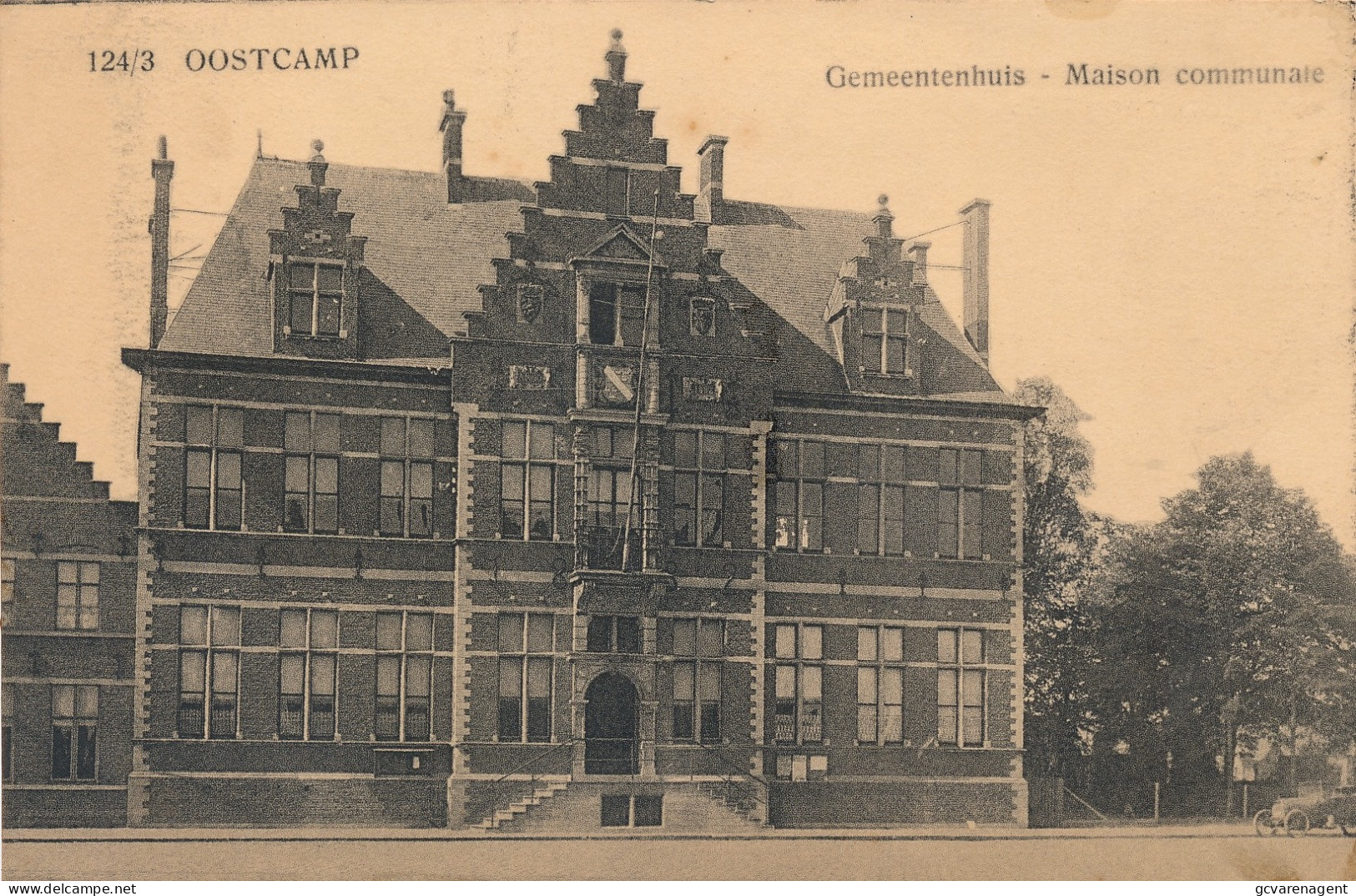 OOSTKAMP    ==   GEMEENTEHUIS        2 SCANS - Oostkamp