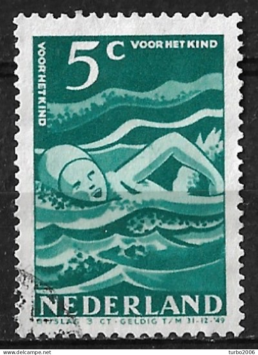 Plaatfout Groen Vlekje Op De Bovenarm In 1948 Kinderzegels 5 + 3 Ct Blauwgroen NVPH 509 PM 16 - Variedades Y Curiosidades