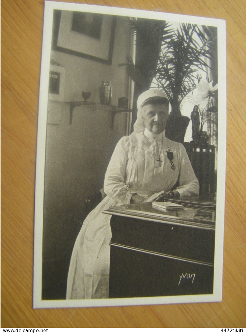 CPA - Hôpital Ecole - Société De Secours Aux Blessés Militaires - Infirmière Légion D'Honneur - 1918 - SUP (HA 48) - Santé