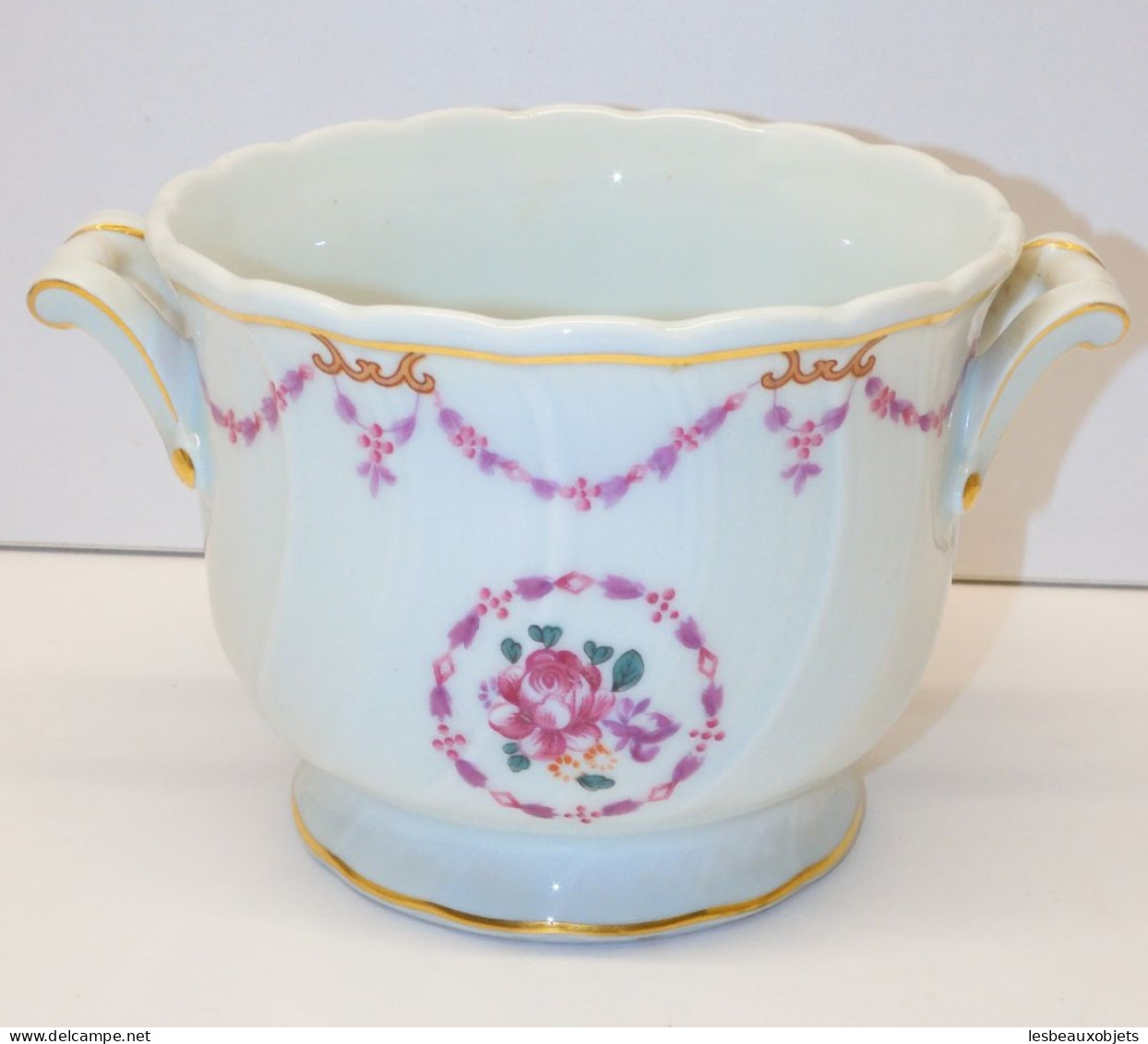 -JOLI CACHE POT PORCELAINE BERNARDAUD & Cie Modèle MOZART COLLECTION  E - Limoges (FRA)