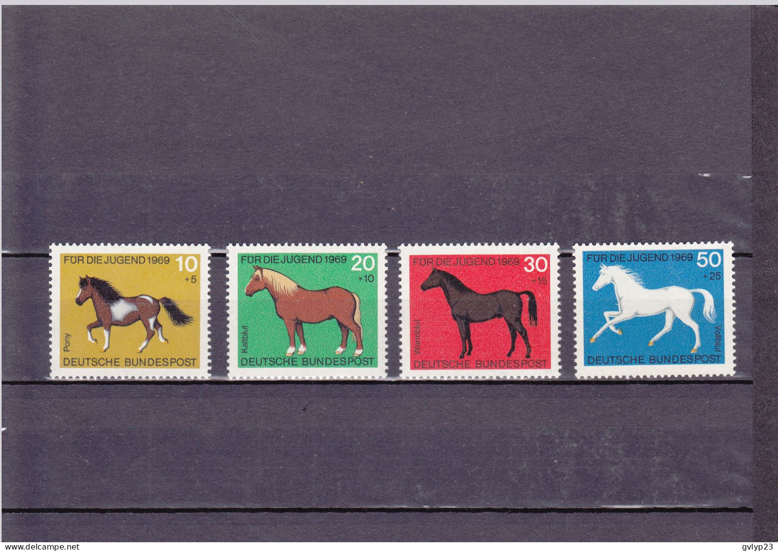 CHEVAUX/NEUF **/N°441/444 YVERT ET TELLIER 1969 - Ungebraucht