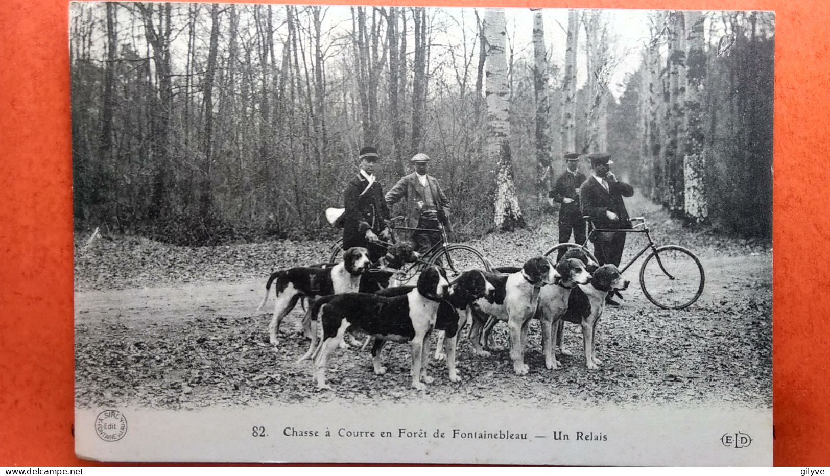 CPA. Chasse à Courre En Forêt De Fontainebleau. Un Relais.  (AF.114) - Chasse