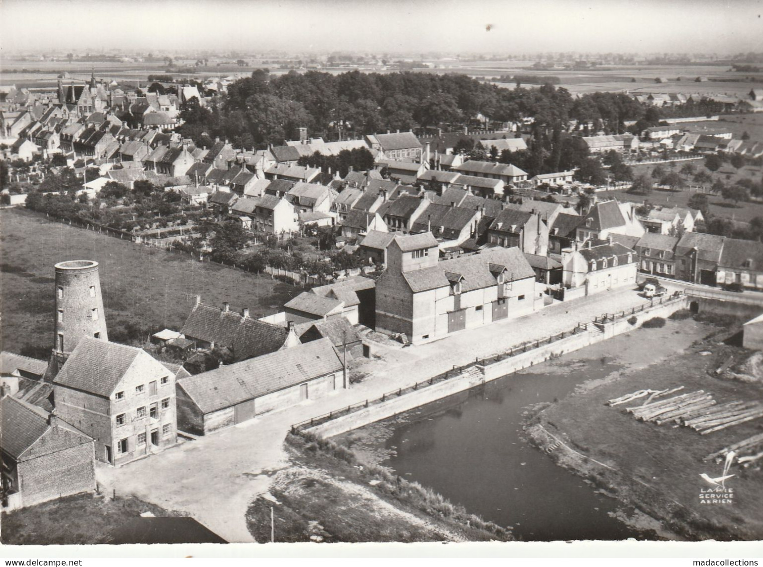 Hondshoote (59 - Nord)   Vue Aérienne - Tour Delabadre - Hondshoote