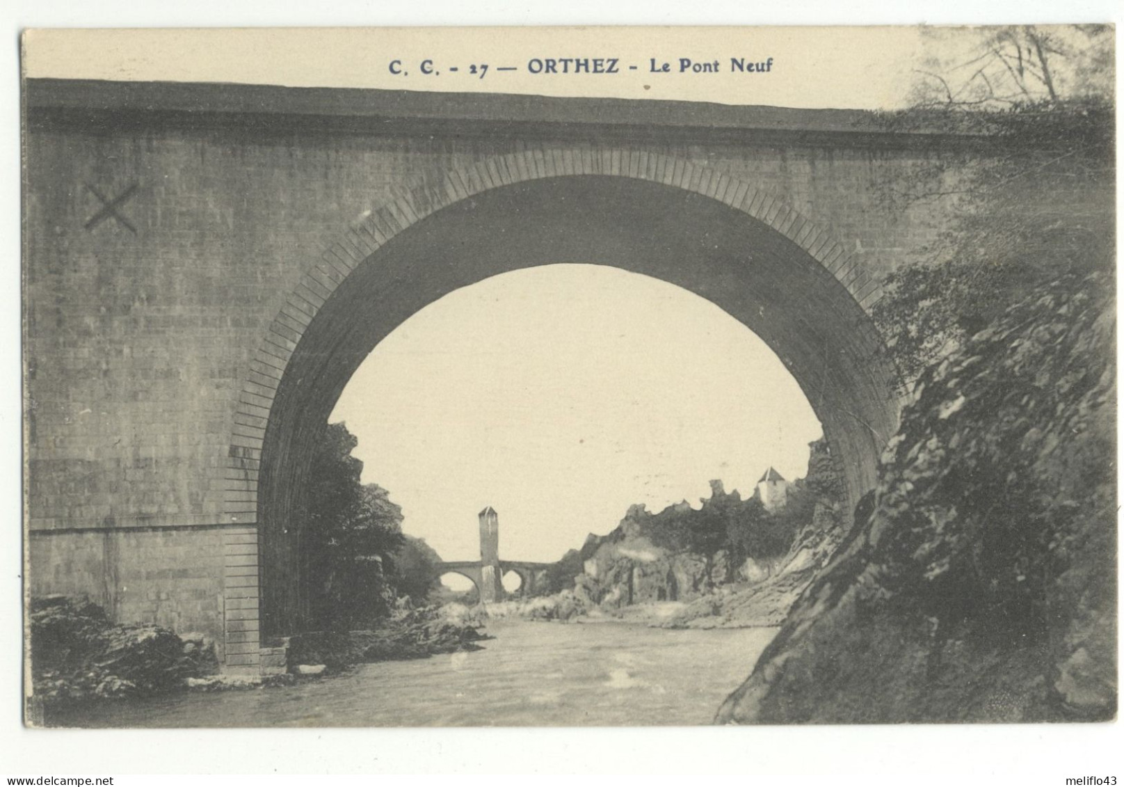 64/ CPA - Orthez - Le Pont Neuf - Orthez