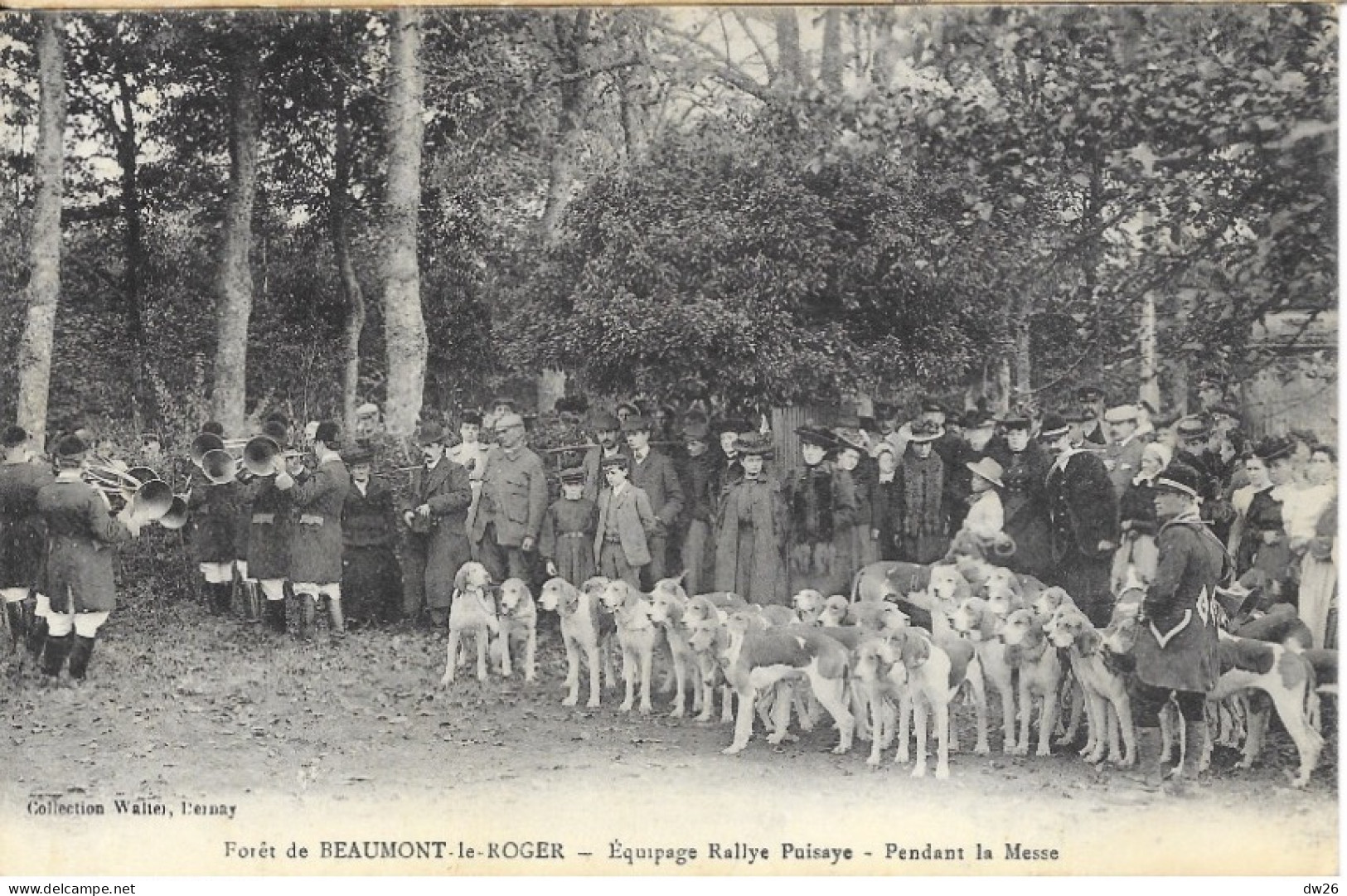 Chasse à Courre - Forêt De Beaumont Le Roger (Eure): Equipage Rallye Puisaye Pendant La Messe - Collection Walter - Chasse