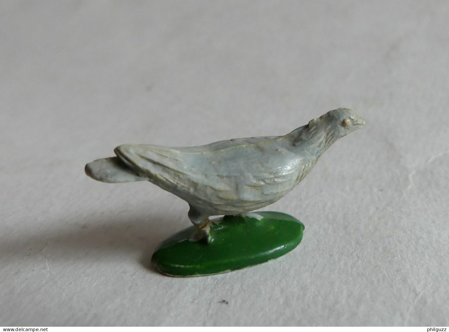 FIGURINE MARQUE INCONNUE Cyrnos ?  - ANIMAUX ANIMAL DE LA FERME - PIGEON Pas Starlux, Clairet, Jim - Uccelli