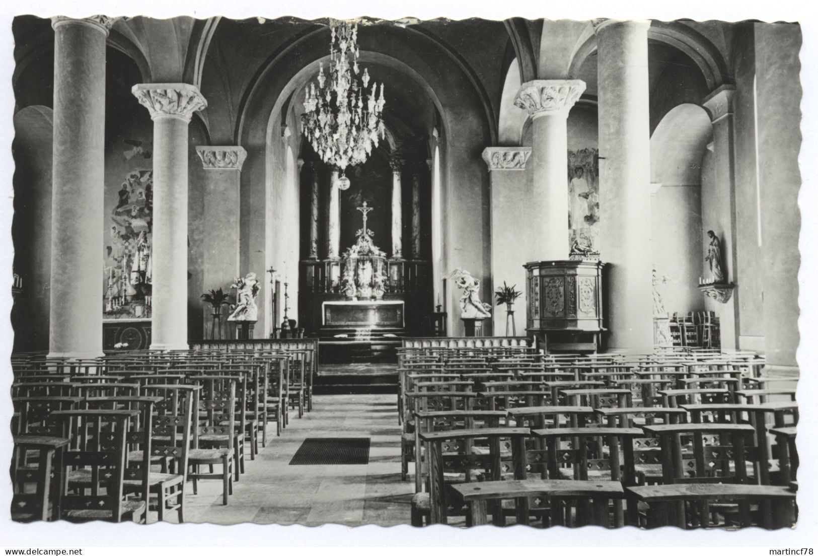 Belgien Nassogne Intérieur De L'Eglise - Nassogne