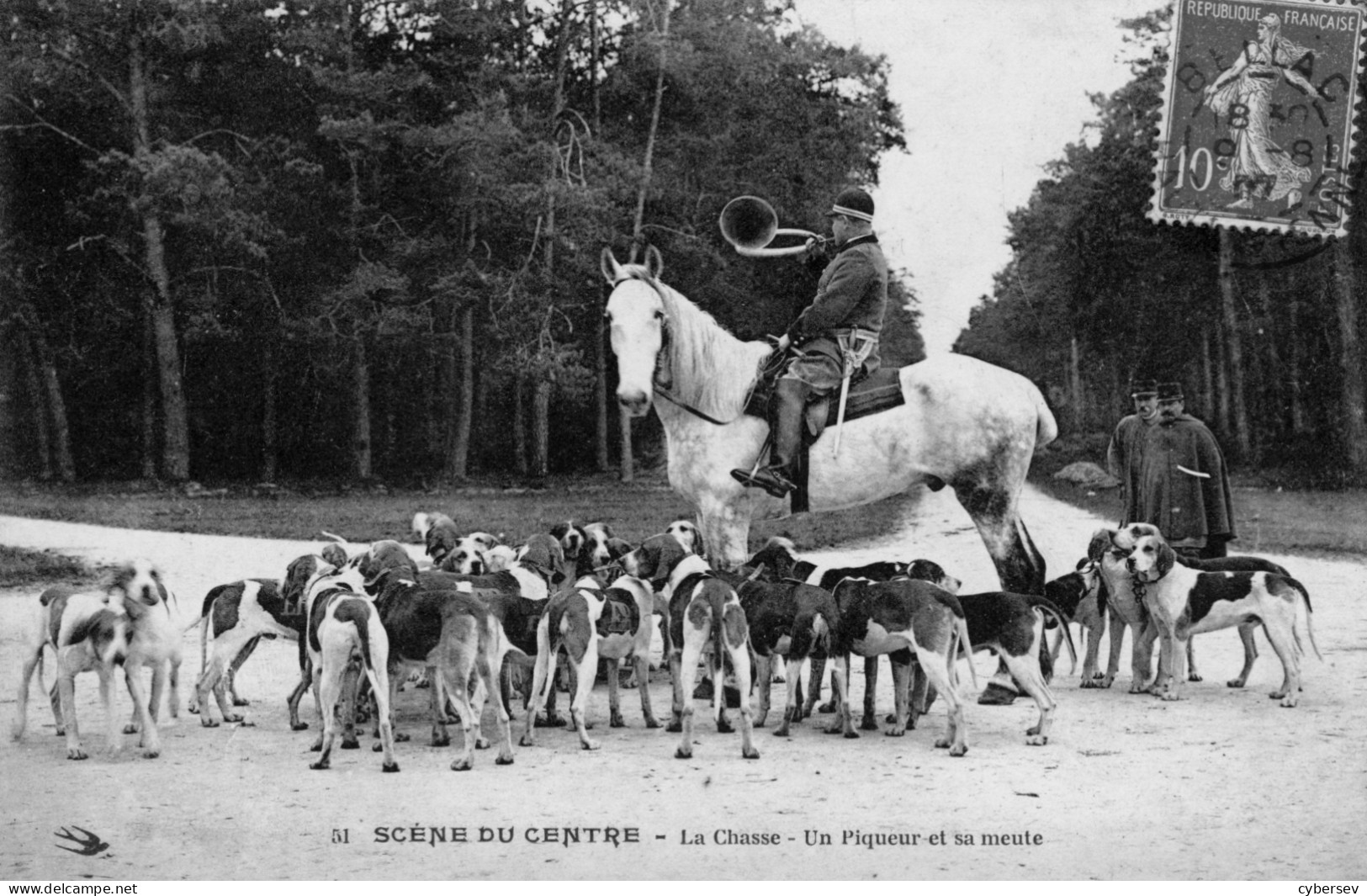 Scène Du Centre - La Chasse - Un Piqueur Et Sa Meute - Chasse