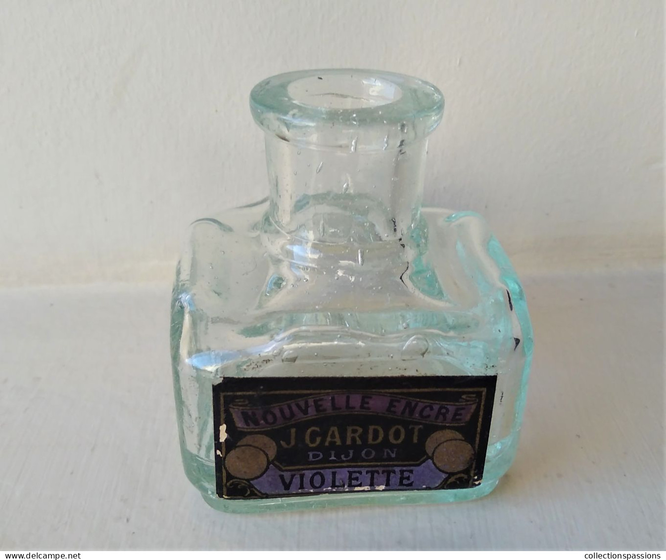 - Ancienne Bouteille D'encre, Encrier - J. GARDOT. Dijon - Violette - - Inkwells