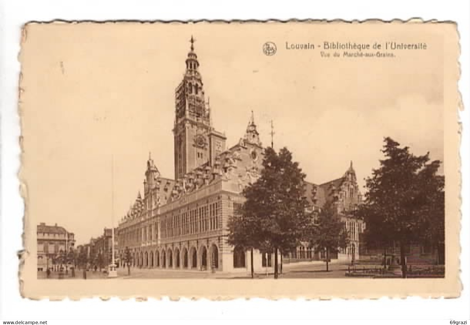 Louvain Bibliothèque De L'Université Vue Du Marché Aux Grains ( Steigers Op Het Dak ) - Leuven