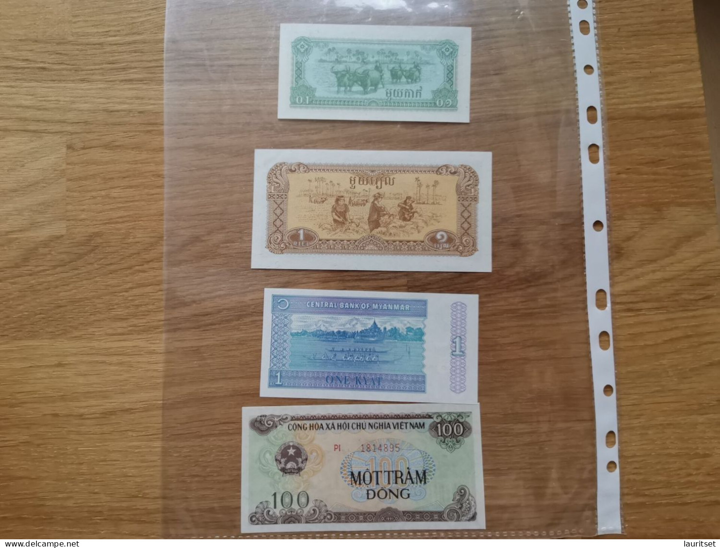 4 Bank Notes From Asia, UNC - Other - Asia