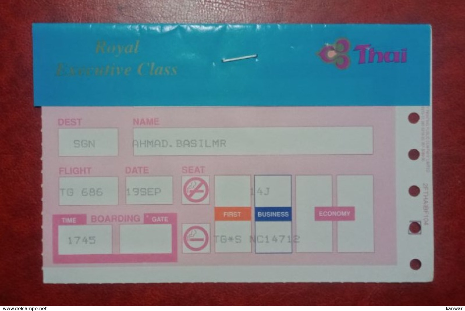 THAI AIRLINES PASSENGER BOARDING PASS ROYAL EXECUTIVE CLASS - Instapkaart