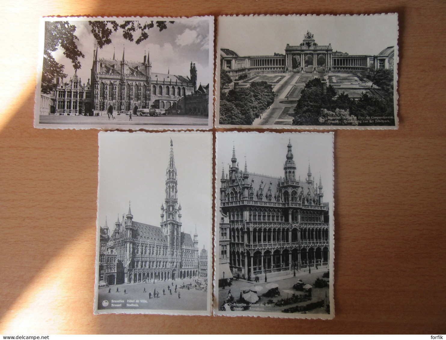 Belgique - Bruxelles, Bruges - 4 Cartes Postales Semi-modernes Diverses - Loten, Series, Verzamelingen