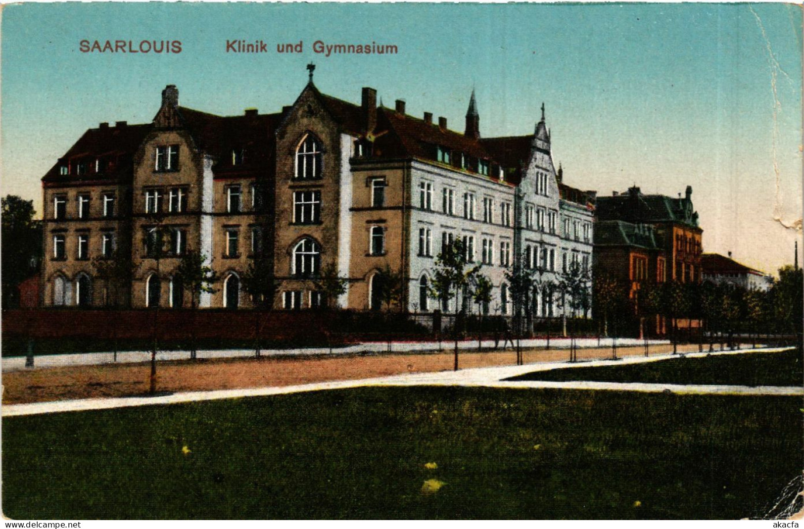 CPA AK Saarlouis Klinik U Gymnasium GERMANY (939679) - Kreis Saarlouis