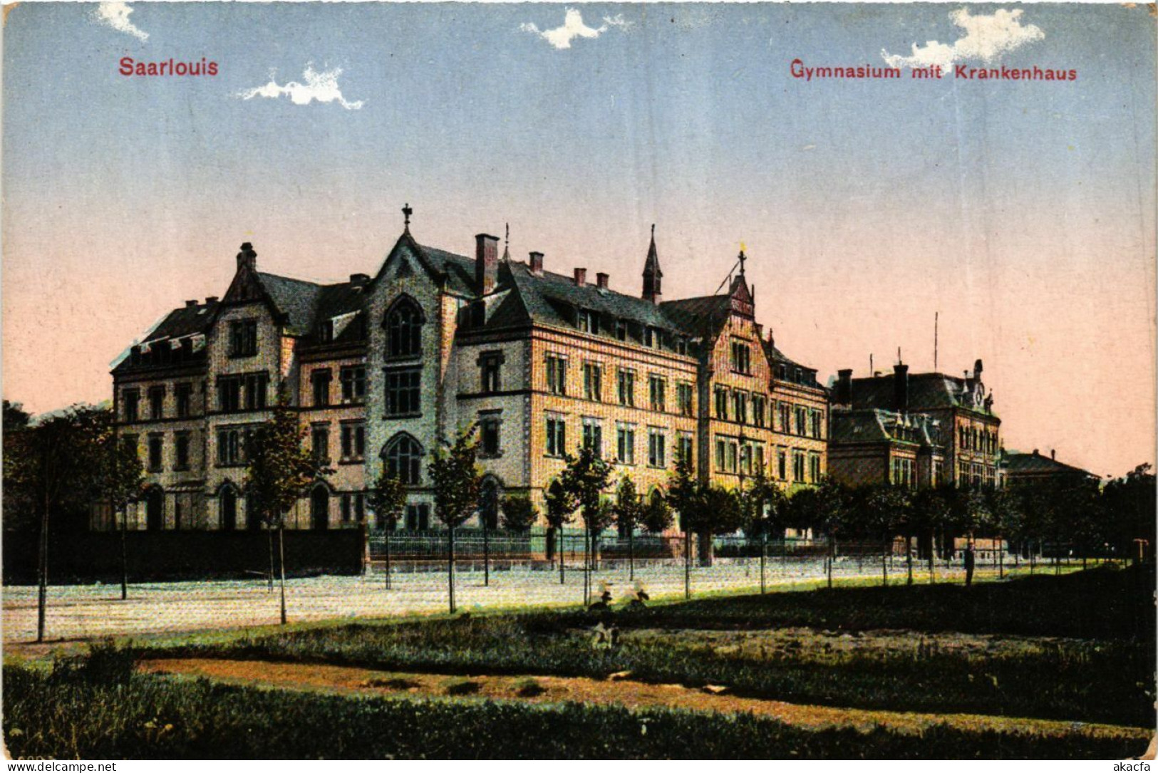 CPA AK Saarlouis Gymnasium Mit Krankenhaus GERMANY (939676) - Kreis Saarlouis