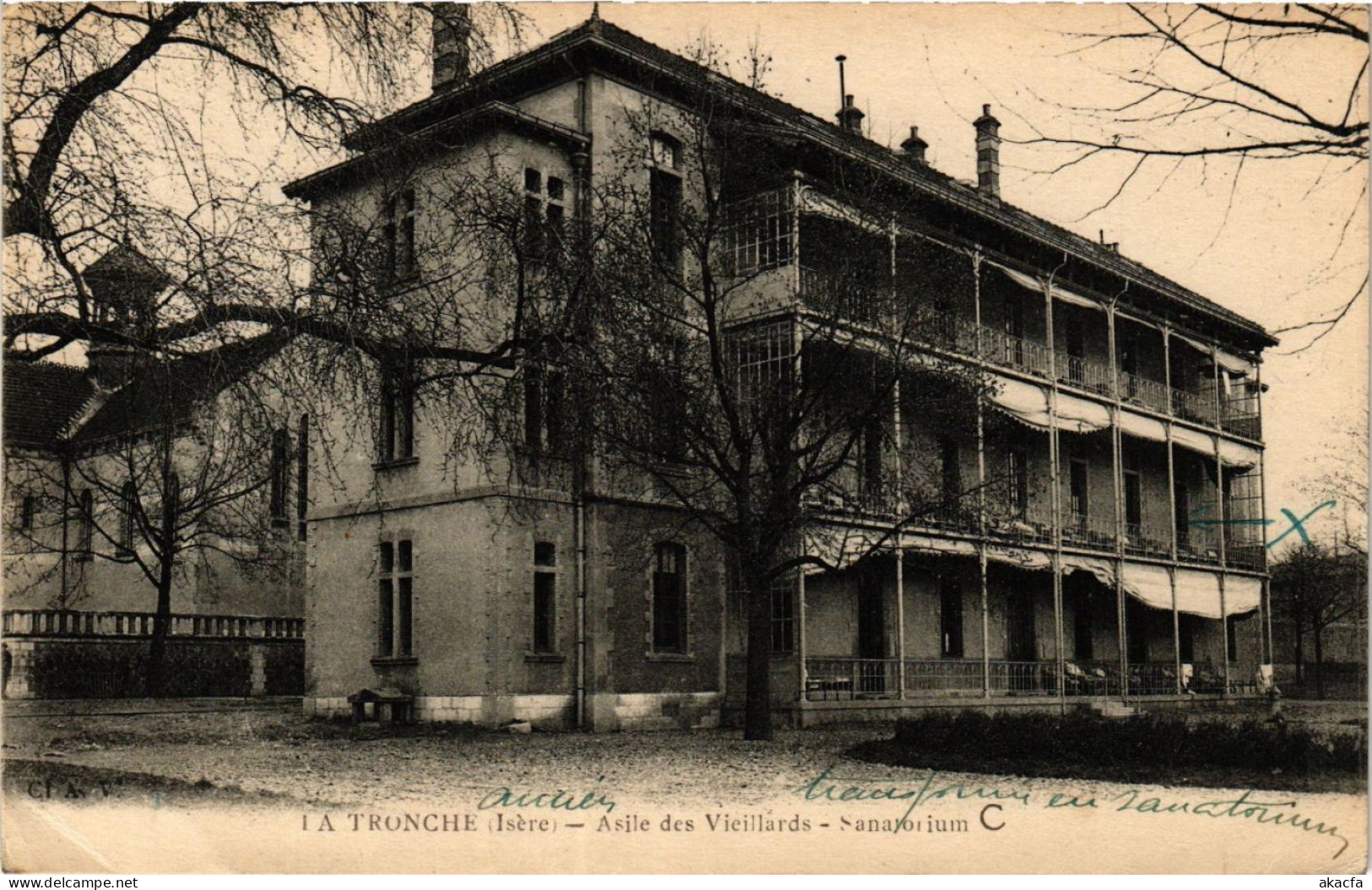 CPA La TRONCHE - Asile Des Vieillards - Sanatorium (434308) - La Tronche