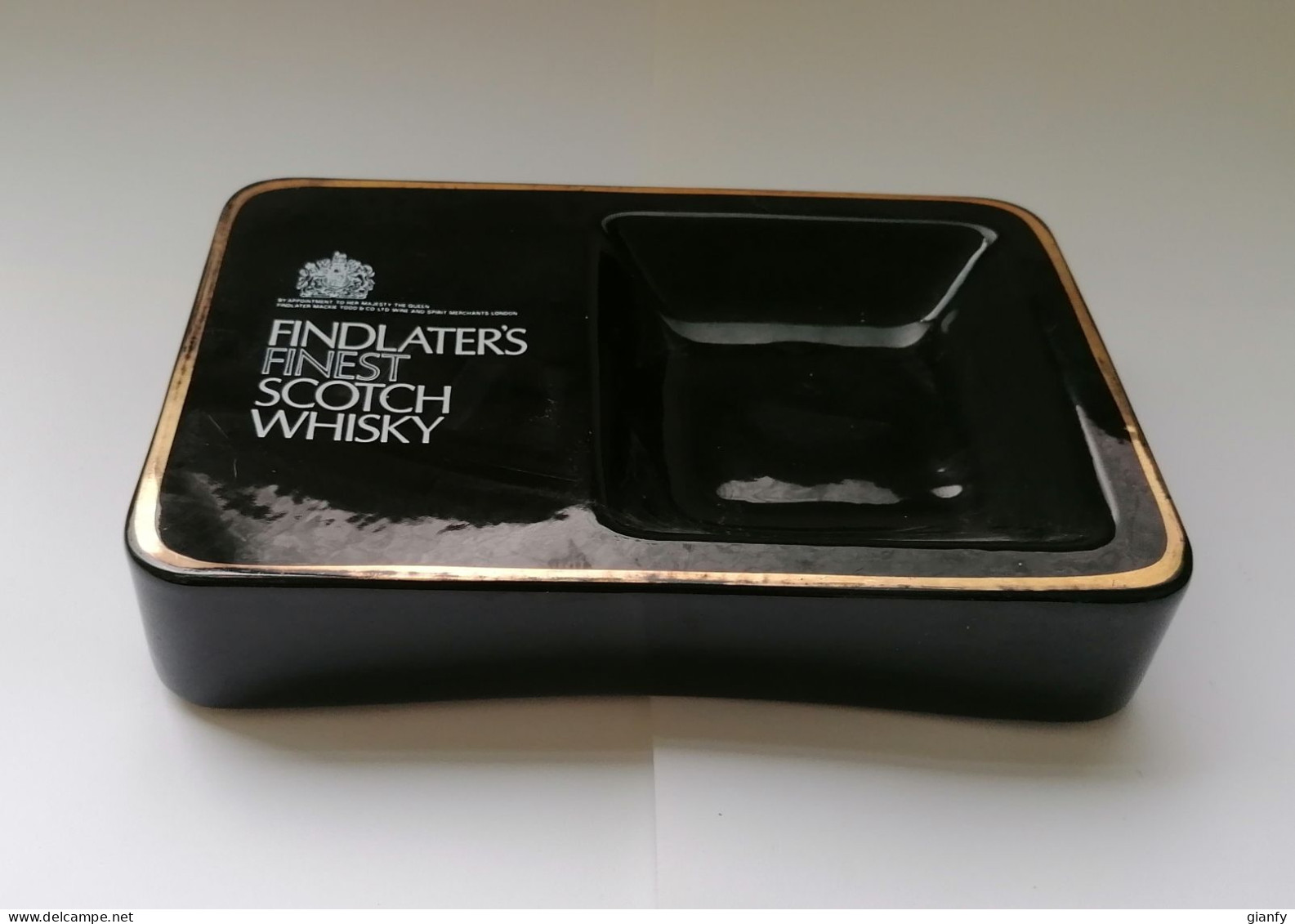POSACENERE IN CERAMICA PUBBLICITA "FINDLATER'S" FINEST SCOTCH WHISKY 1990 ASHTRAY ADVERTISING MADE IN ENGLAND - Porzellan
