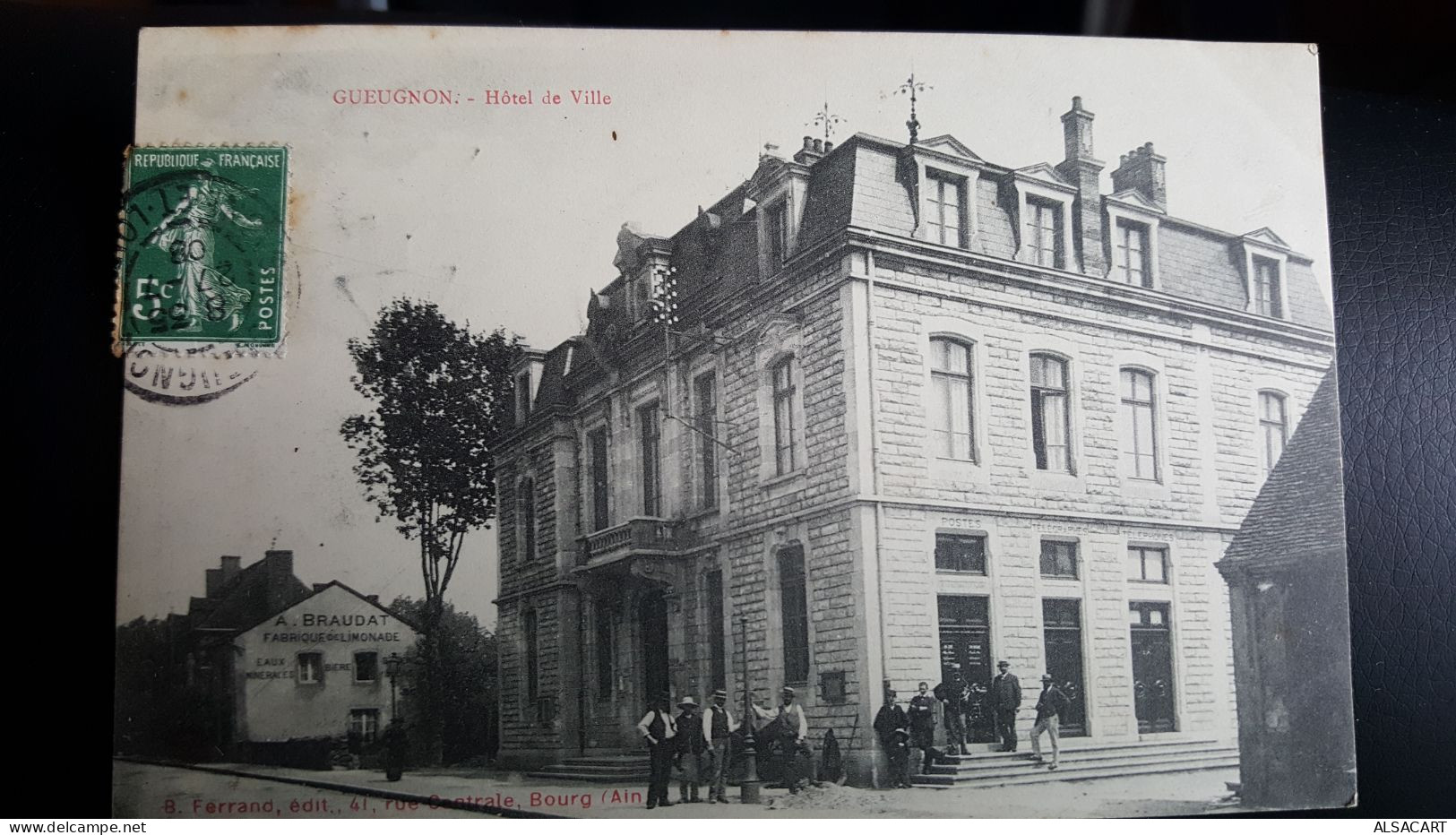 Gueugnon , Hotel De Ville , Timbre Taxe , Braudat Fabrique De Limonade - Gueugnon