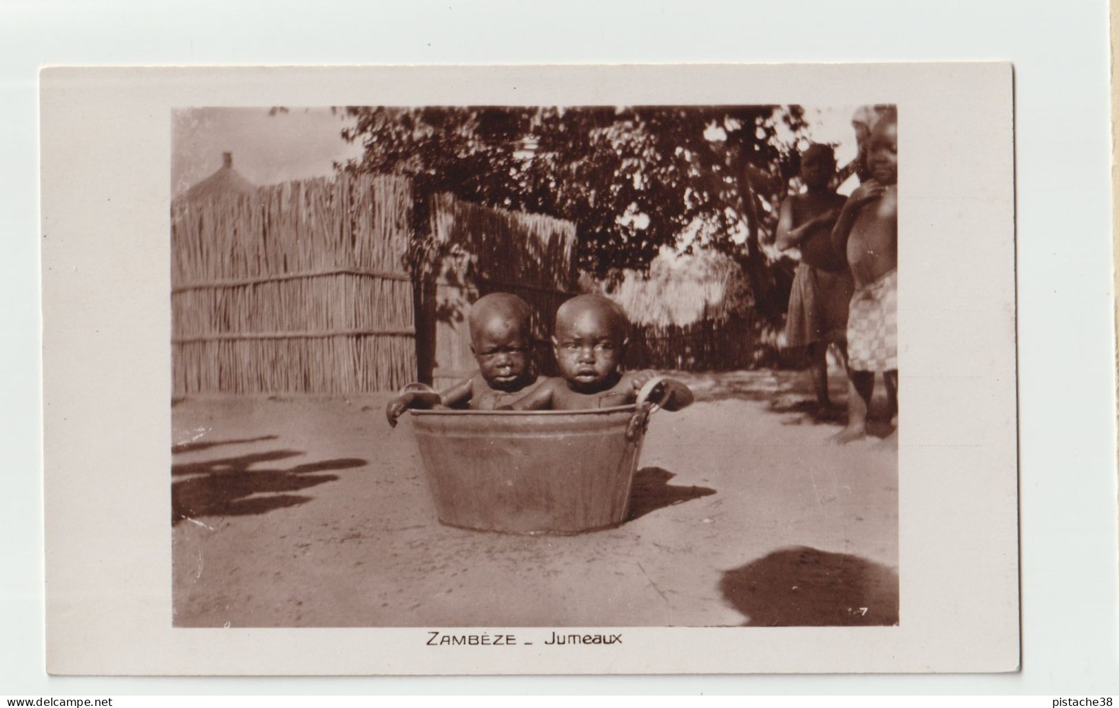 ZAMBIE LISBON De 1950, éthenique " Jumeaux " - Zambie