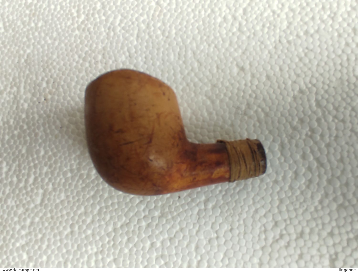 Ancienne PIPE En écume De Mer Sans Embouts Avec Ficelle Au Bout Long 6,1 Cm Env Haut : 4,2 Cm Poids :  31 Grammes - Meerschaumpfeifen