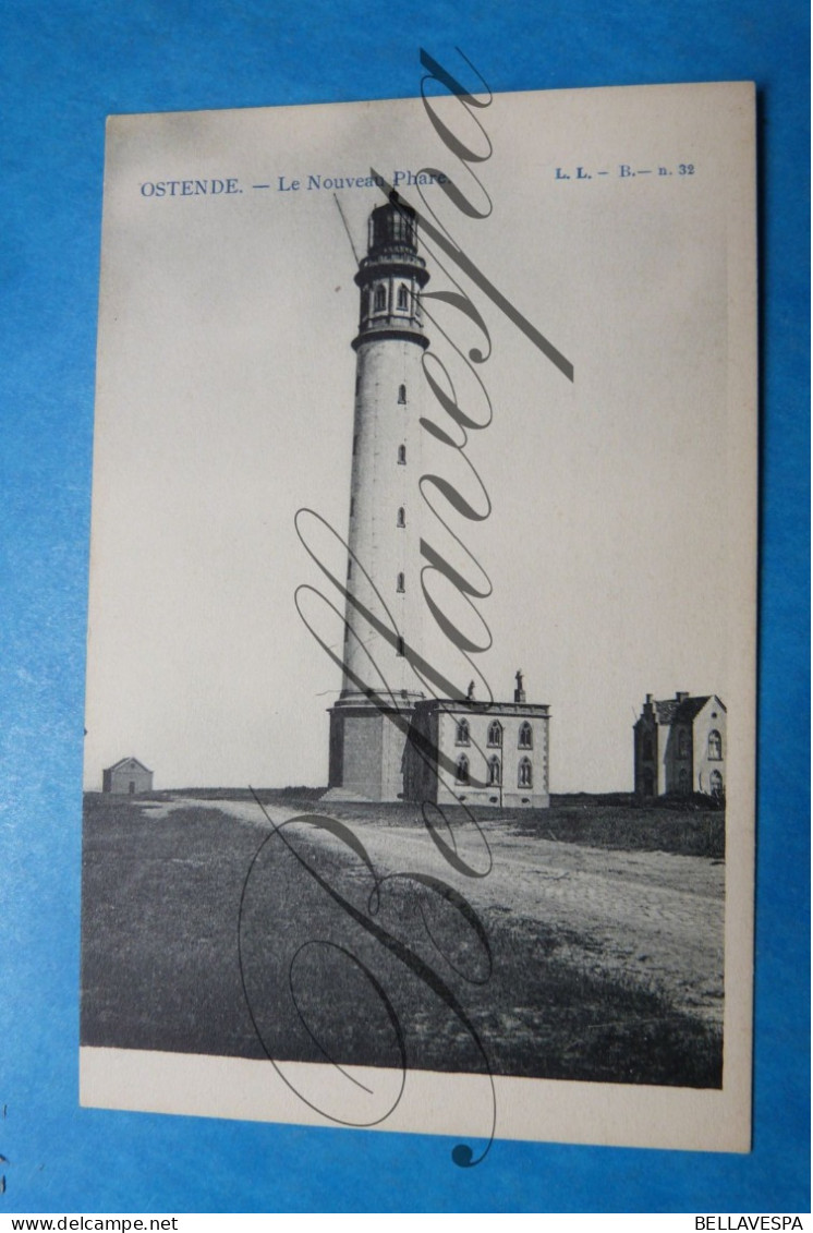 Lighthouse Phare Vuurtoren Oostende X 2 En Zeebrugge X  1  Pier Stakketsel - Lighthouses