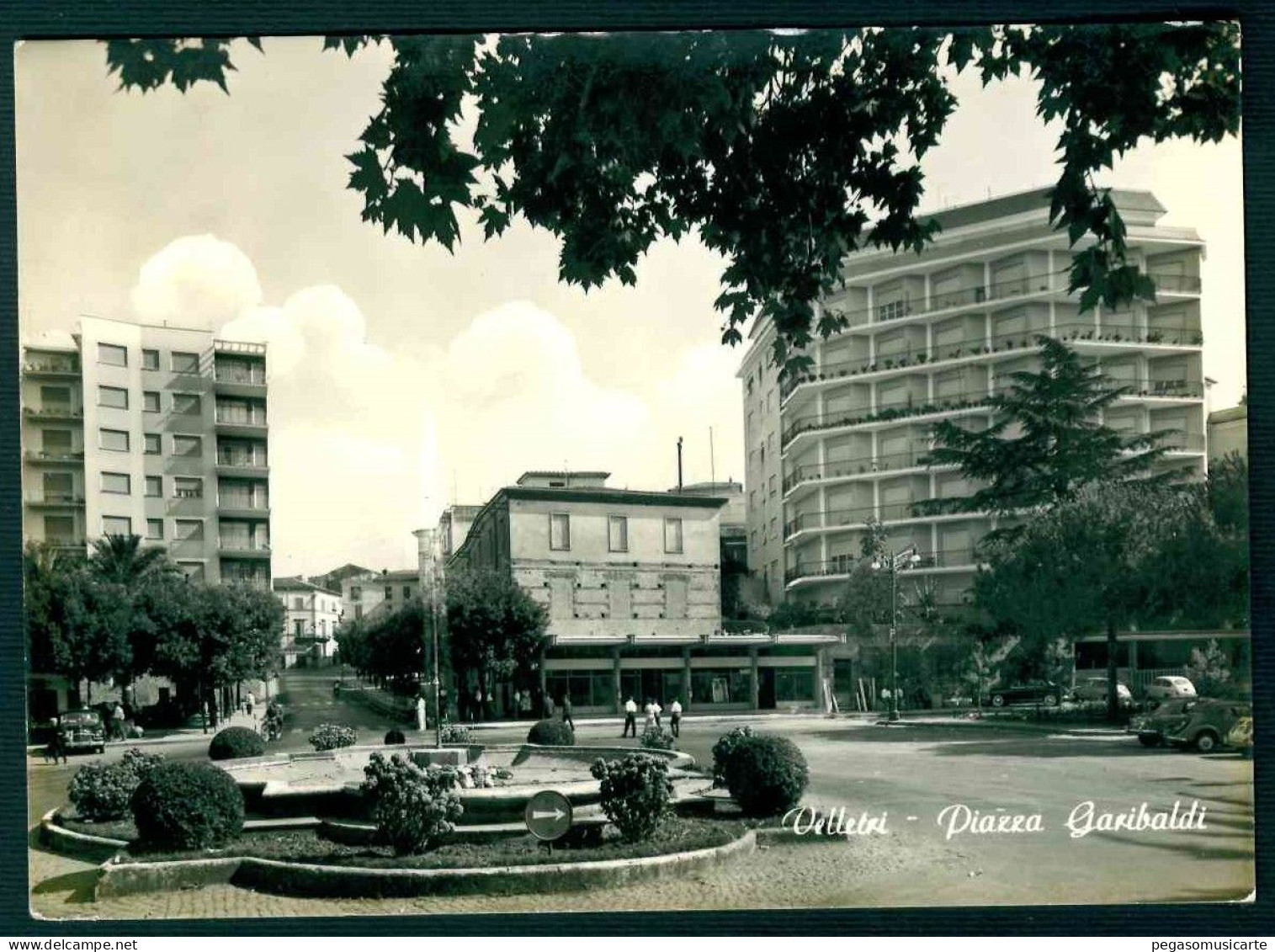 VX073 - VELLETRI ROMA - PIAZZA GARIBALDI ANIMATA AUTO CAR 1963 - Velletri