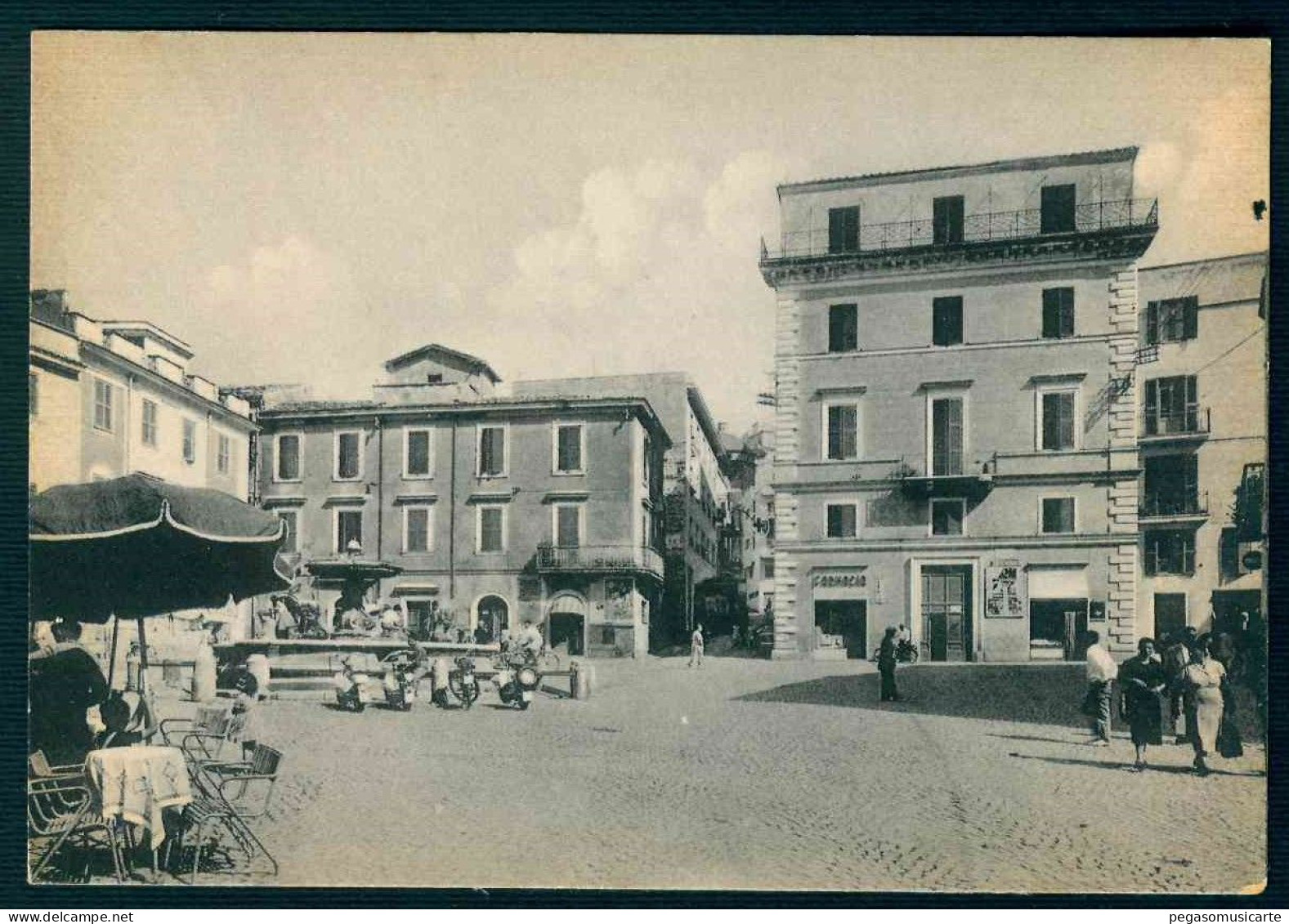 VX114 - VELLETRI PIAZZA G MAZZINI - ANIMATA 1940 CIRCA - ROMA - Velletri