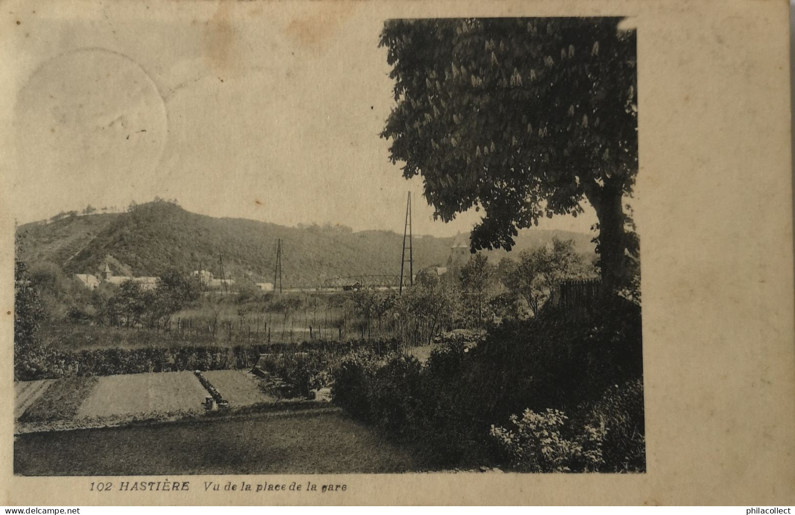 Hastiere // Vu De La Place De La Gare 1923 Vlekken - Hastière