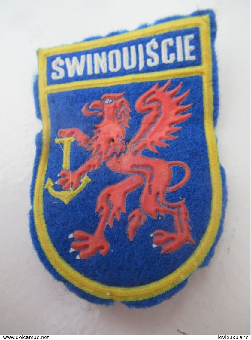 Ecusson Tissu Ancien De Ville/ Pologne / SWINOUJSCIE/ Vers 1960-1980                                               ET379 - Escudos En Tela