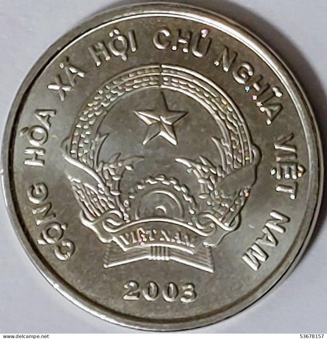 Vietnam - 200 Dong 2003, KM# 71 (#2411) - Viêt-Nam