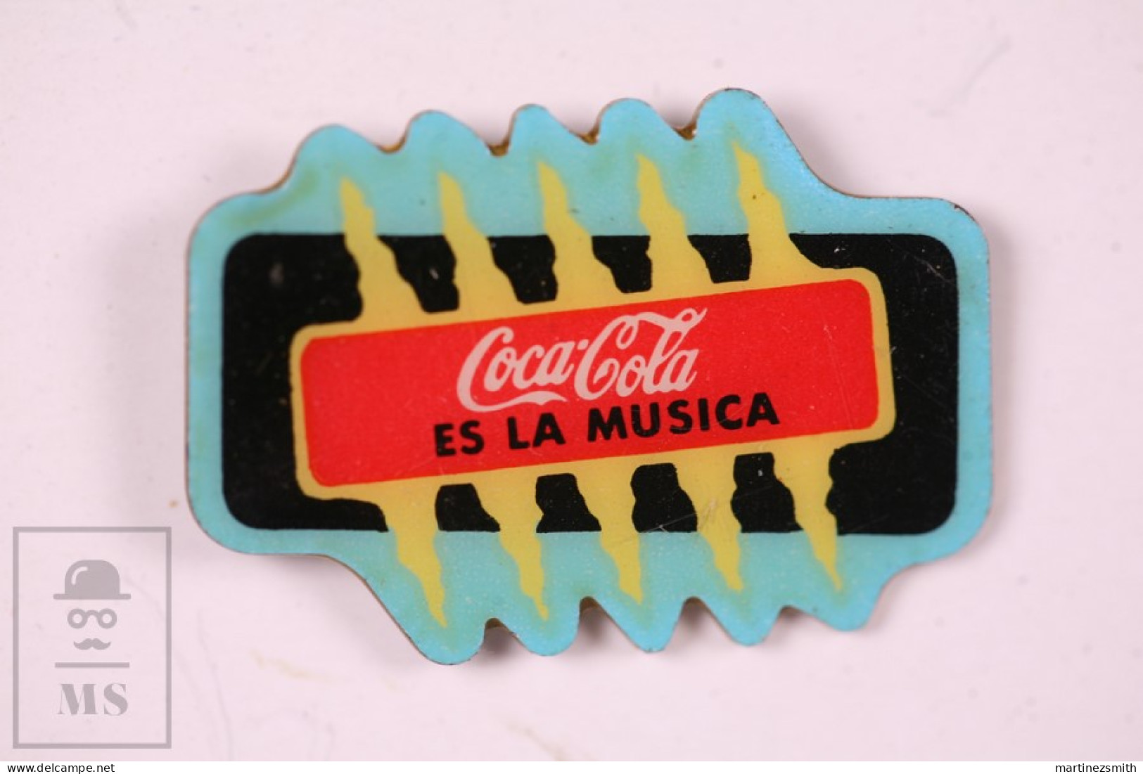 Pin Coca Cola Is The Music - 25 X 17 Mm - Butterfly Fastener - Coca-Cola