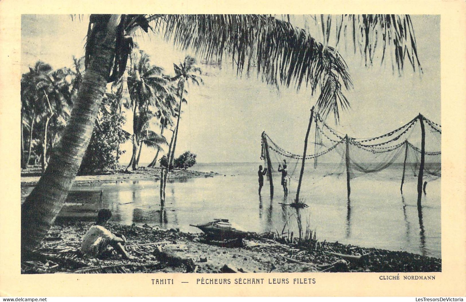 FRANCE - Polynésie Française - Tahiti - Pêcheurs Séchant Leurs Filets - Carte Postale Ancienne - Polynésie Française
