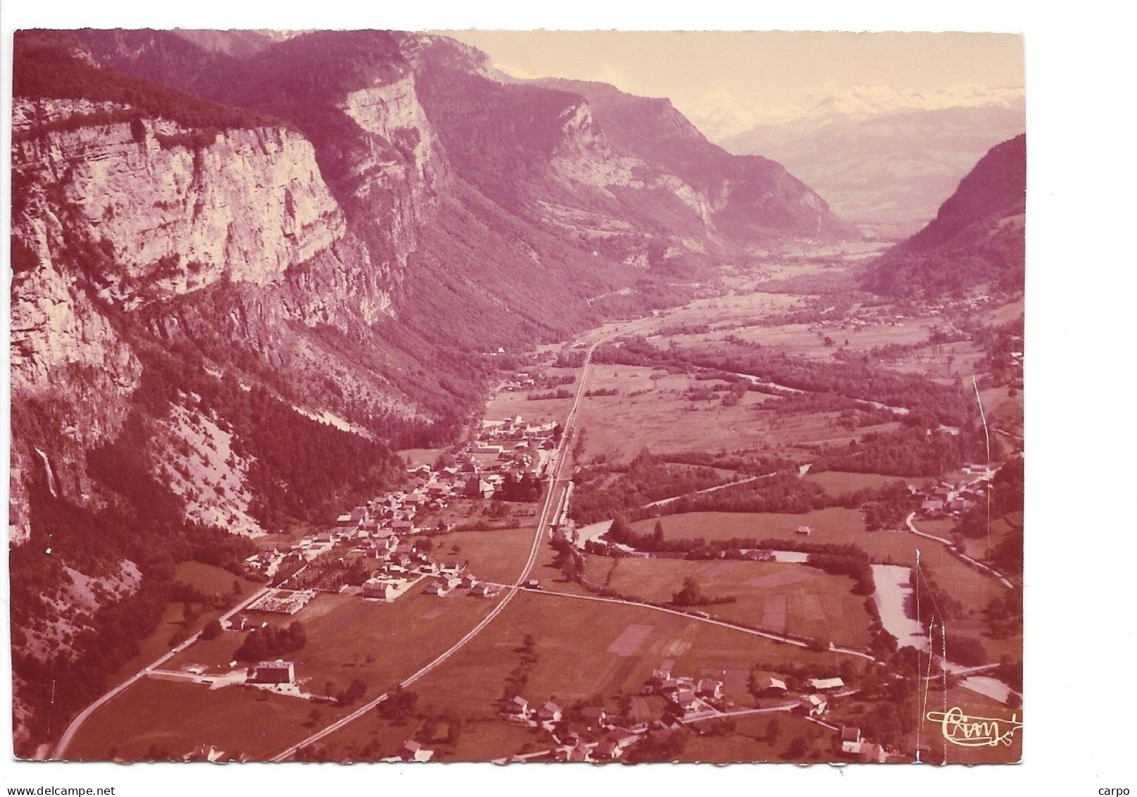 MAGLAND. - Vue Panoramique Et Le Massif Du Mont Blanc. - Magland