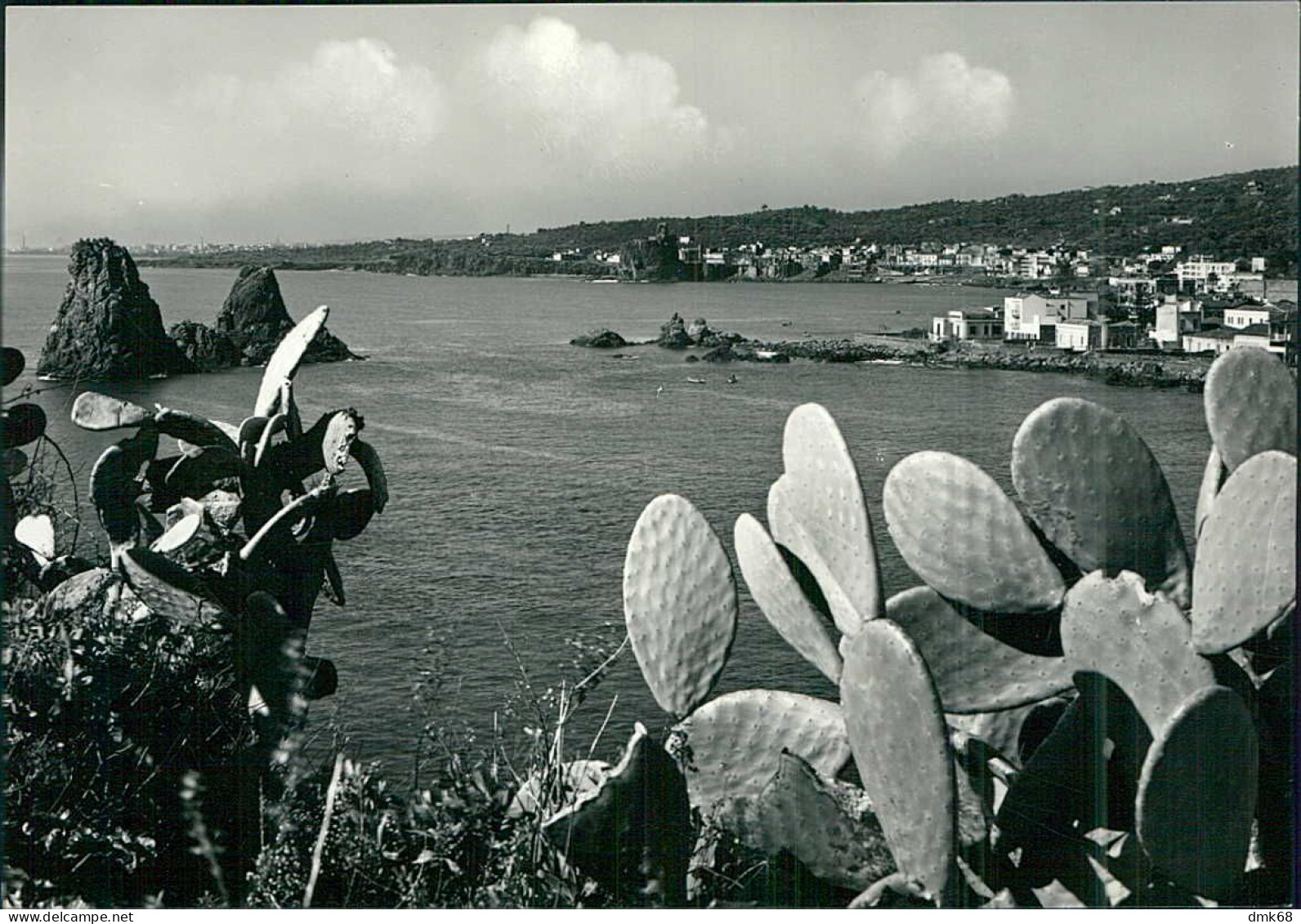 ACI TREZZA & ACI CASTELLO ( CATANIA ) PANORAMA - EDIZIONE VITRO' - 1950s (15632) - Acireale