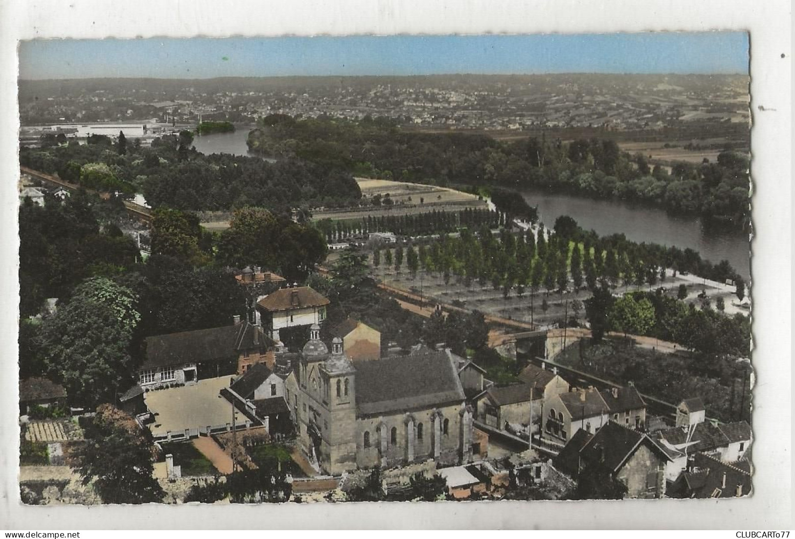 Médan (78) : Vue Générale Aérienne Sur Le Quartier De La Rue De L'Église Saint-Germain En 1950 PF. - Medan