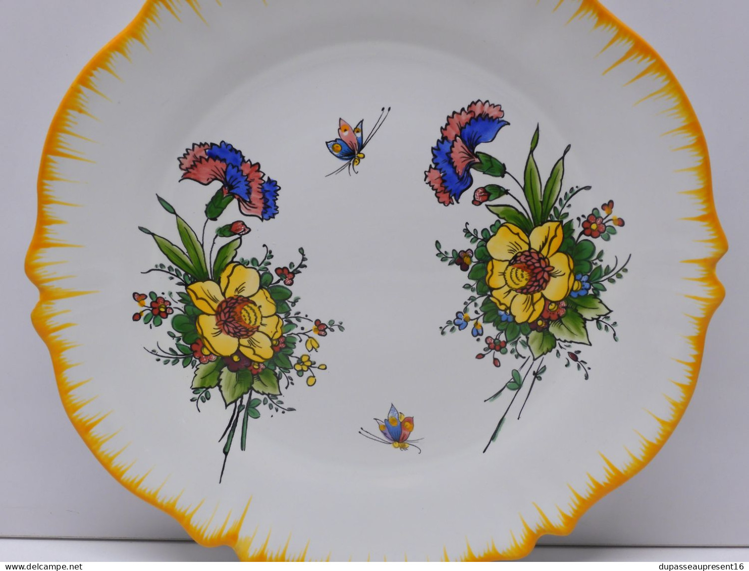 -BELLE ASSIETTE CERAMIQUE ROULLET RENOLEAU BASE SAINT GENIS RARE COULEUR JAUNE   E