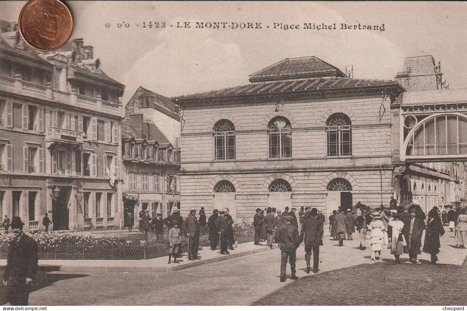 63 - Carte Postale Ancienne De LE MONT DORE   Place Michel Bertrand - Le Mont Dore